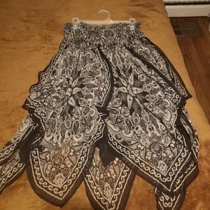 Skirt or Shirt,Large, black and white from Cache